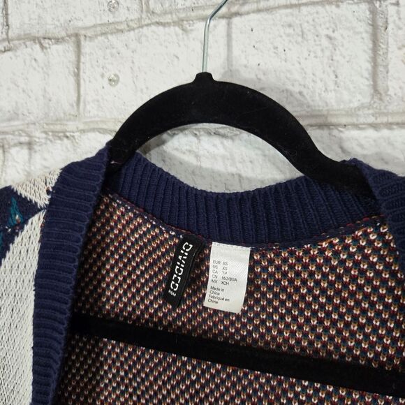 H&M Divided aztec print sweater cardigan - Picture 10 of 12